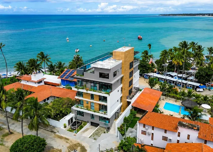 Flat pé na areia na praia de Porto de Galinhas próximo as piscinas naturais.